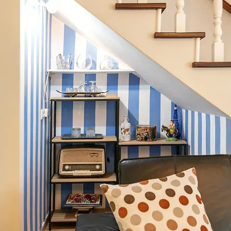 Peniche House بيت للعطل *