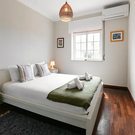 Peniche House بيت للعطل